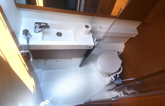 Sailboat JEANNEAU SUN ODYSSEY 410 12.35m