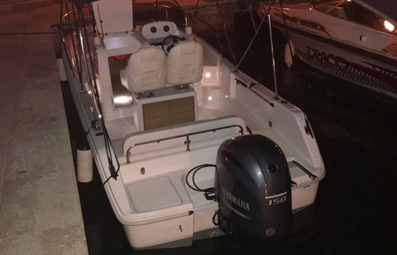 Motorboat ELAN 650 Cabin 150hp