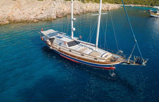 Gulet Custom Comfortable gulet from Bodrum up to 6 passangers 22m