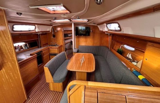 Sailboat Bavaria 42 Cruiser 13m