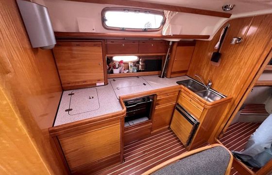 Sailboat Bavaria 42 Cruiser 13m