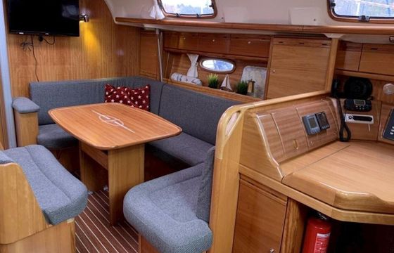 Sailboat Bavaria 42 Cruiser 13m