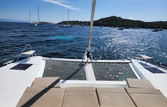 Catamaran Fountaine Pajot Astréa 42 13m