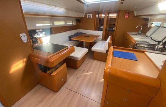 Sailboat Sun Odyssey 519 15m