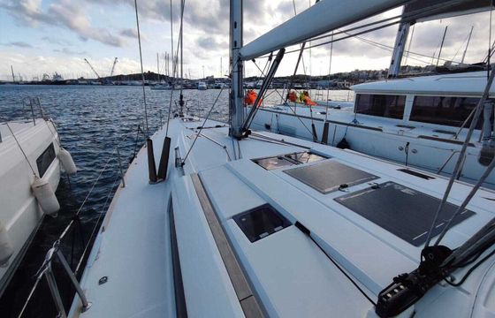 Sailboat Sun Odyssey 519 15m