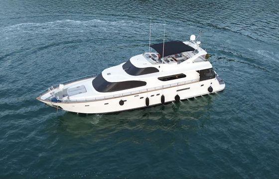 Motor yacht Custom built luxury Motor yacht capacity of 10 people luxury yacht 2700hp