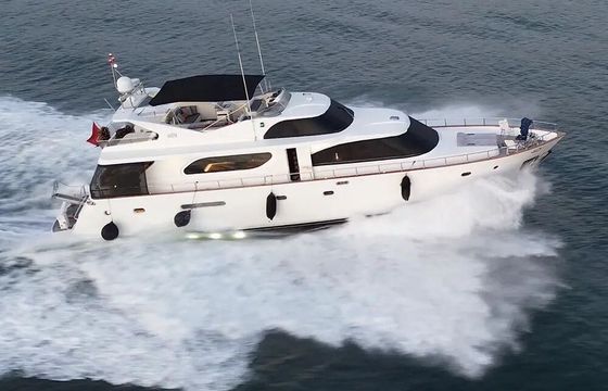 Motor yacht Custom built luxury Motor yacht capacity of 10 people luxury yacht 2700hp