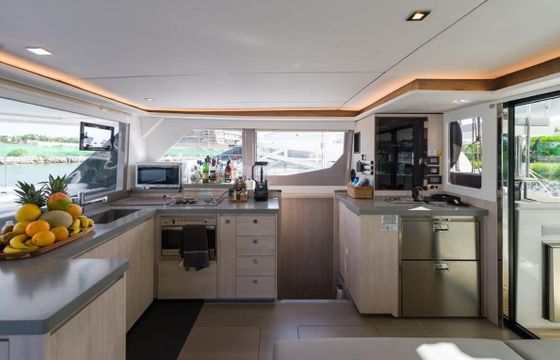 Catamaran Leopard 45 14m