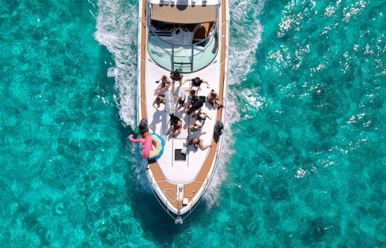 Motor yacht Sea Ray 2001 700hp