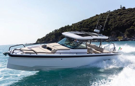 Motorboat Axopar 37 600hp