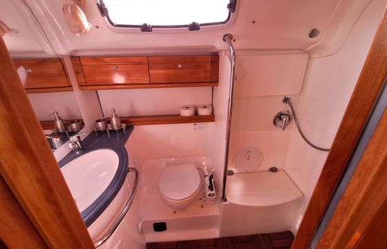 Sailboat Bavaria 39 Cruiser 11m