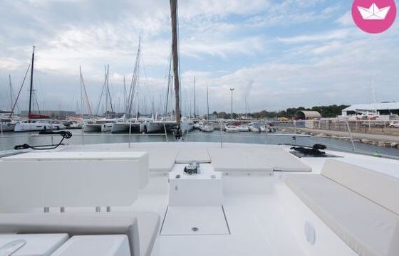 Catamaran Catana Group Bali 5.4 - 6 + 2 cab. 16m
