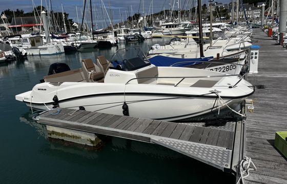 Motorboat Quicksilver Activ 605 Open 115hp