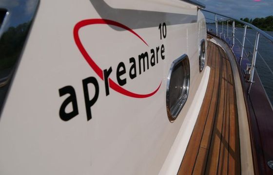 Motorboat Apreamare 10 500hp