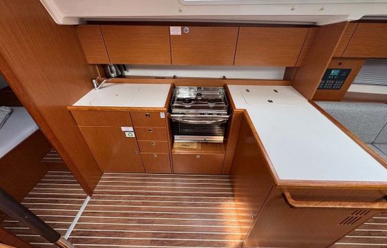 Sailboat Bavaria Yachtbau Bavaria C42 12m