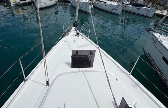 Sailboat Bavaria Yachtbau Bavaria C42 12m