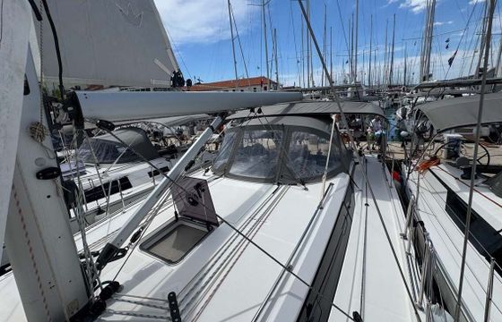 Sailboat Bavaria Yachtbau Bavaria C42 12m