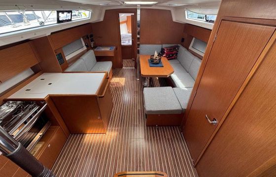 Sailboat Bavaria Yachtbau Bavaria C42 12m