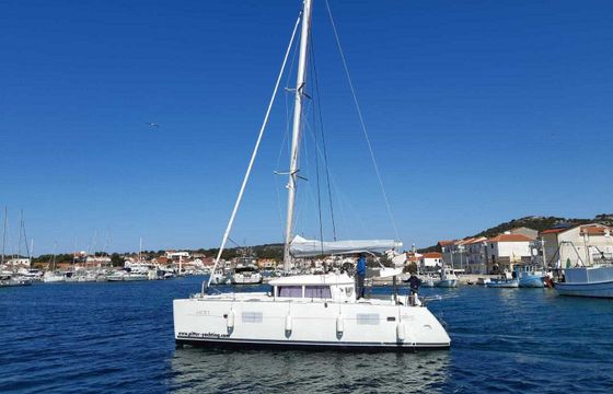 Catamaran Lagoon-Bénéteau Lagoon 400 - 4 + 2 cab. 11m