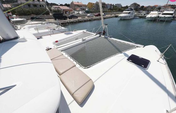 Catamaran Lagoon-Bénéteau Lagoon 400 - 4 + 2 cab. 11m
