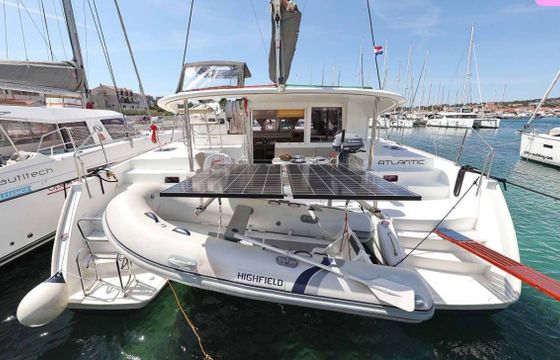 Catamaran Lagoon-Bénéteau Lagoon 400 - 4 + 2 cab. 11m