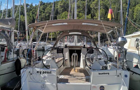 Sailboat Jeanneau Sun Odyssey 389 11.75m