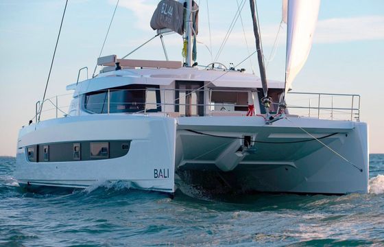 Catamaran Bali 4.4 13m