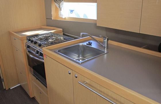 Sailboat Beneteau Oceanis 38.1 11.5m