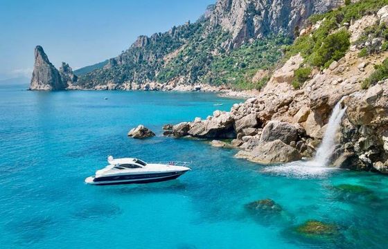 Motor yacht Blu Martin 46 HT 700hp