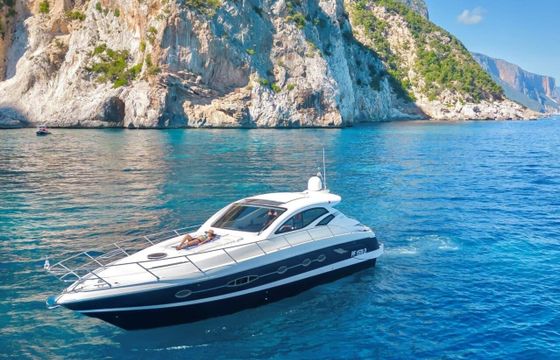 Motor yacht Blu Martin 46 HT 700hp