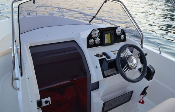 Motorboat Atlantic Atlantic 670 Open 200hp