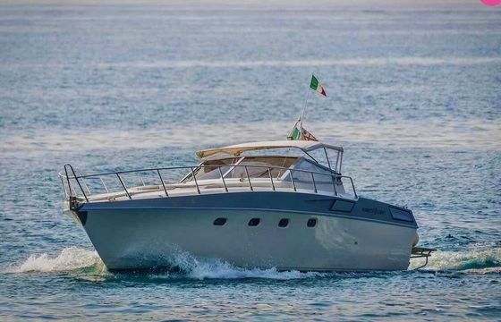 Motorboat Ferretti Altura 40 375hp