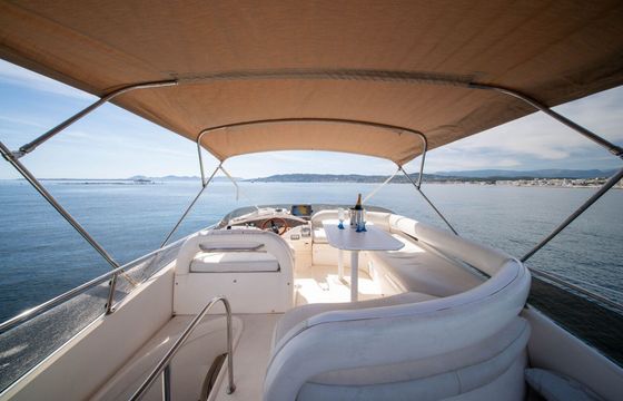 Motorboat Fairline PHANTOM 40 700hp