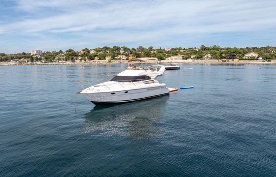 Motorboat Fairline PHANTOM 40 700hp