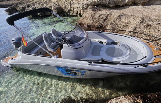 Motorboat AQUA S7 EXCLUSIVE 130hp