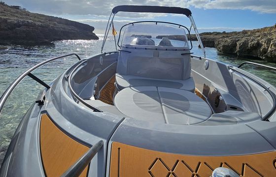 Motorboat AQUA S7 EXCLUSIVE 130hp