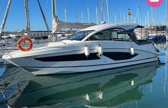 Motorboat Beneteau Gran Turismo 36 S 700hp