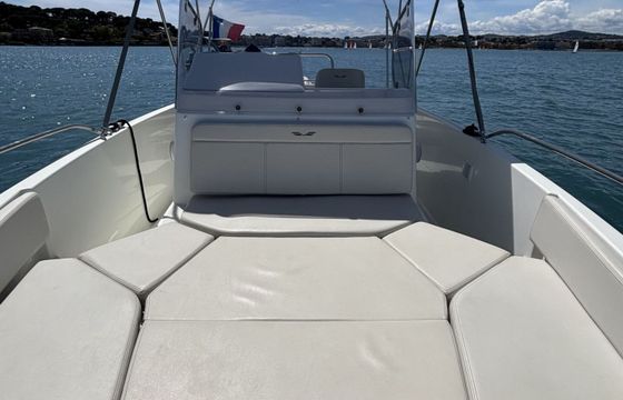 Motorboat Beneteau Flyer 7 SPACEdeck 175hp