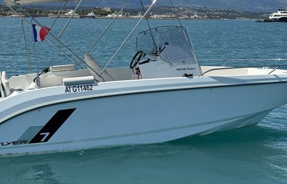 Motorboat Beneteau Flyer 7 SPACEdeck 175hp