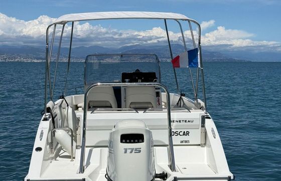 Motorboat Beneteau Flyer 7 SPACEdeck 175hp
