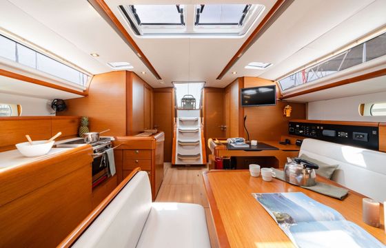 Sailboat Jeanneau Sun Odyssey 519 15.38m