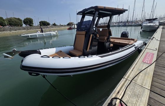 Motorboat Odyssey 3 D tender 140hp