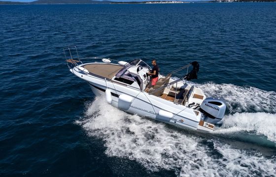 Motorboat Atlantic Marine 690 200hp