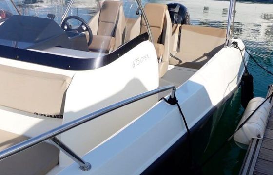 Motorboat Quicksilver Activ 675 Open 150hp