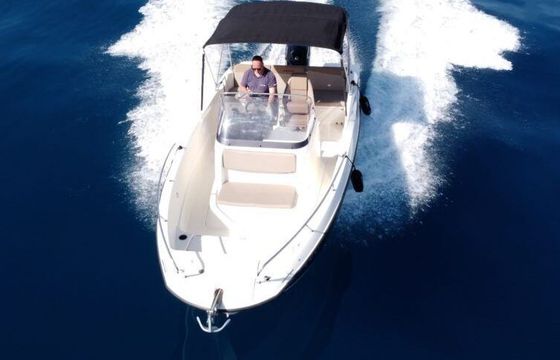 Motorboat Quicksilver Activ 675 Open 150hp