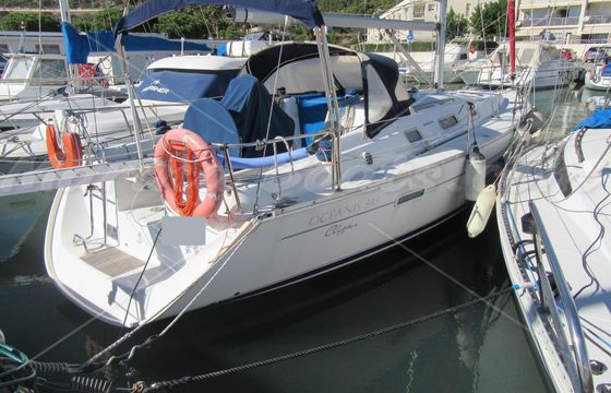Sailboat Beneteau Oceanis Clipper 343 10.4m
