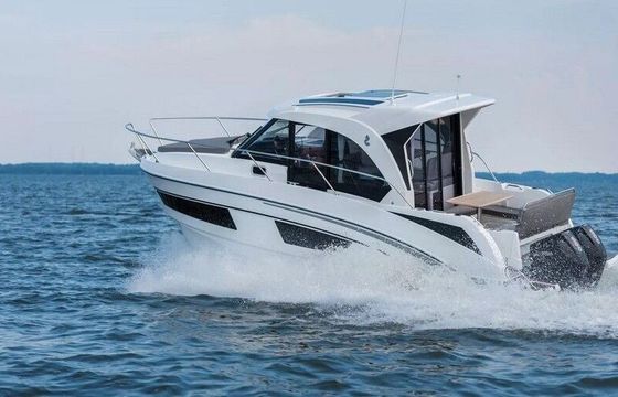 Motorboat Beneteau Antares 9 OB 400hp