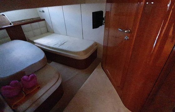 Motorboat Sunseeker 46 1000hp