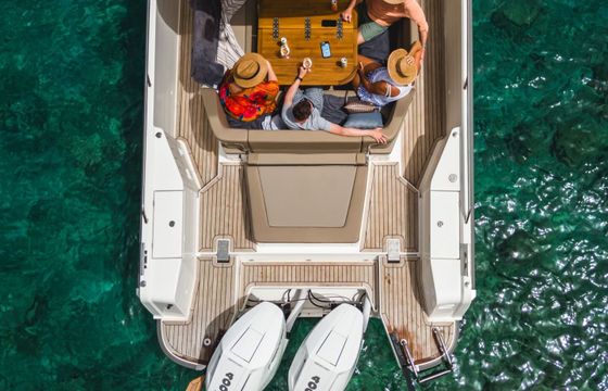 Motorboat Nimbus T11 800hp
