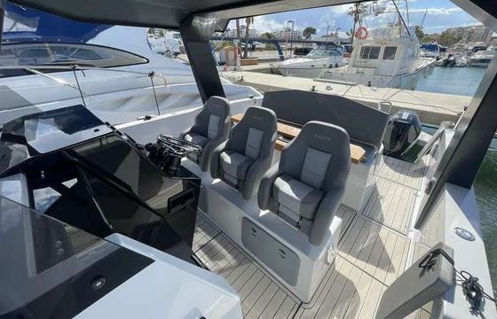 Motorboat Kattum K30 500hp